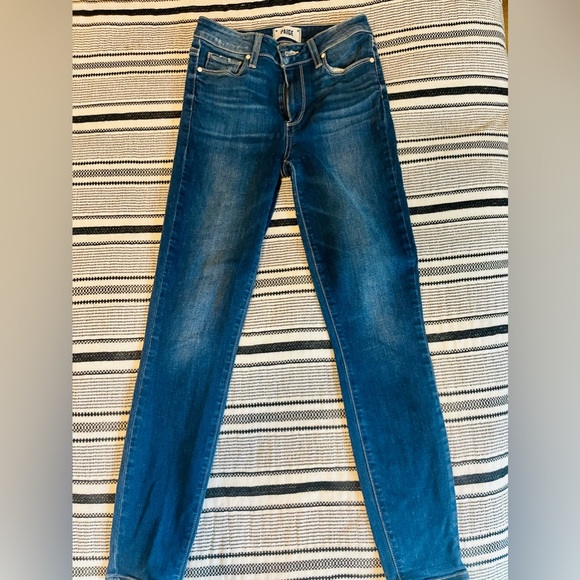 PAIGE Denim - Paige Hoxton Ankle Skinny Jeans “first date”. Size 26.